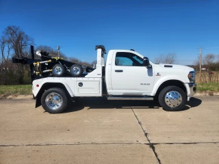 Select Truck & Equipment inc.