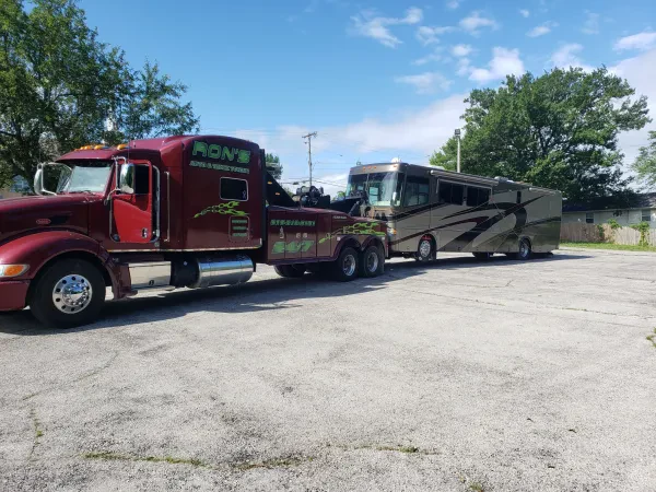 Ron's Auto and Truck Towing - photo 2