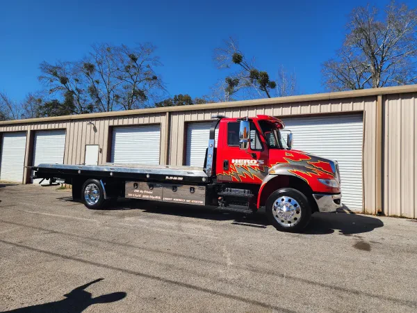 Hero's Towing and Recovery - photo 3