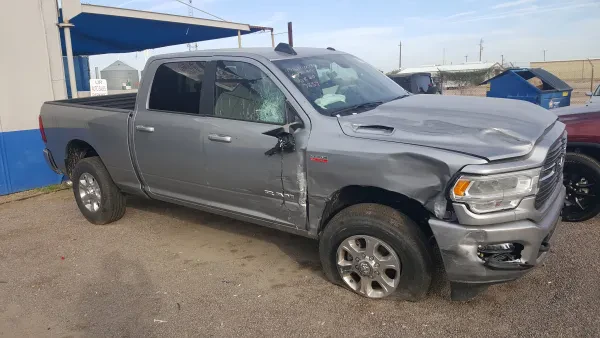J & G Collision Center - photo 2