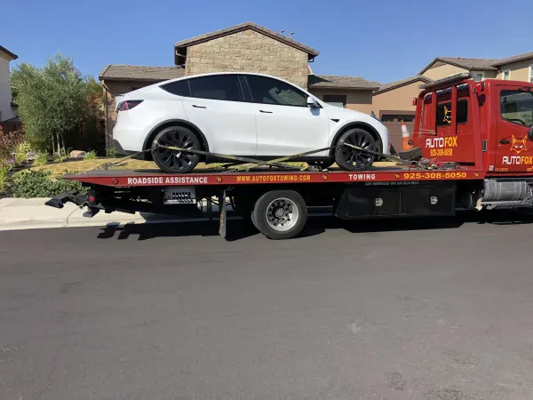 AutoFox Towing - photo 4
