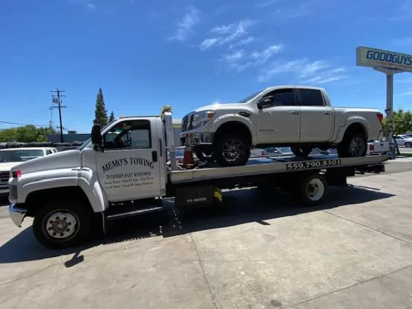 Memo's Towing - photo 3