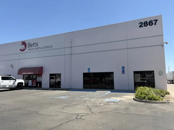 Betts Truck Parts & Service - photo 2