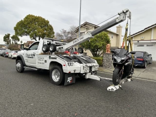 Bob's Tow Service
