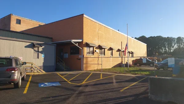 Hall County Recycling Center - photo 3