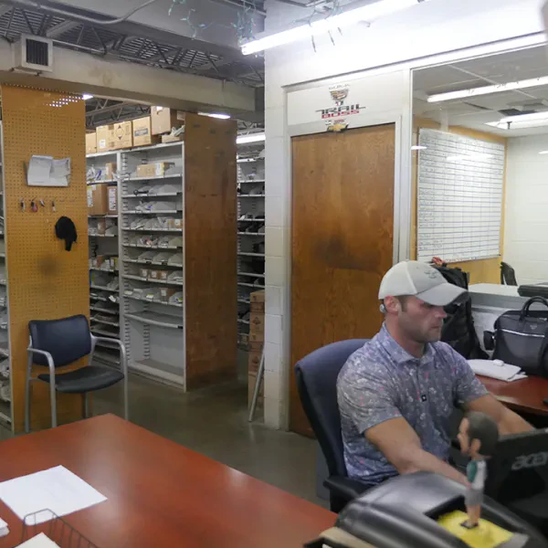 Discount Auto Parts of Overland Park - photo 2
