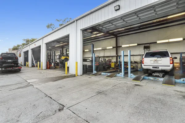 Plantation Tire & Auto - photo 4