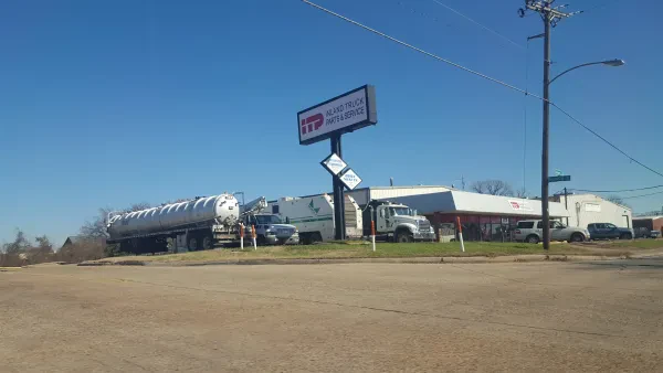 Inland Truck Parts & Service - photo 3