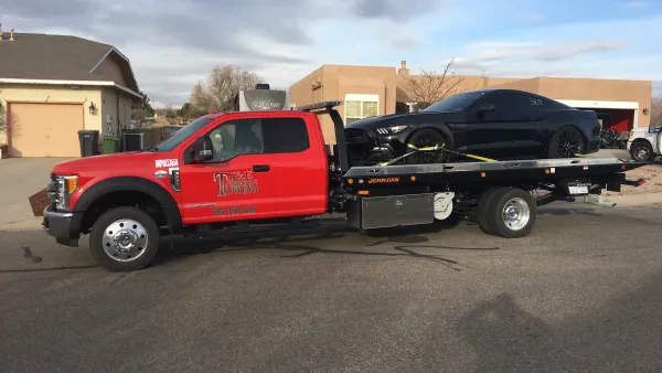 J&E Towing LLC - photo 2