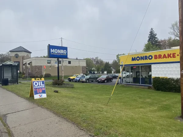 Monro Auto Service and Tire Centers - photo 2
