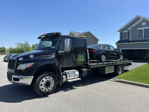 5 8 5 Towing Service Inc. - photo 3