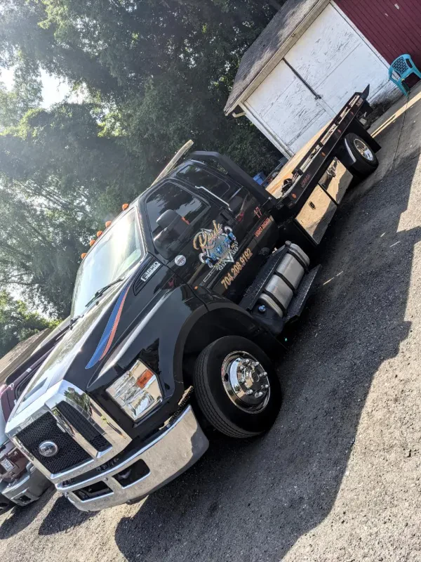 Reid's Towing and Auto Repair - photo 2