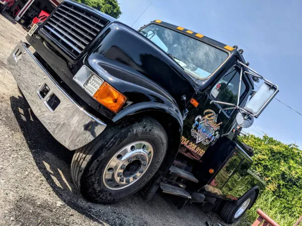 Reid's Towing and Auto Repair - photo 3