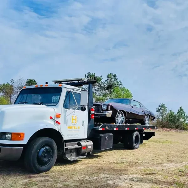 Hotel 8 Towing & Recovery - photo 2