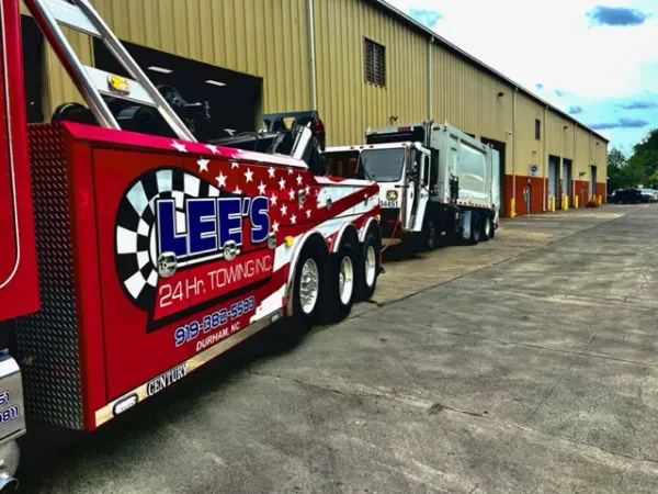 Lee's 24 Hr Towing Inc - photo 3