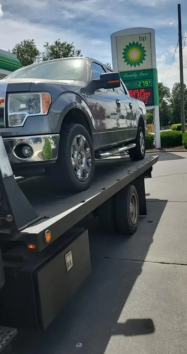 9Dime Towing - photo 4