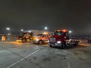 Bargain Towing: Tire & Auto