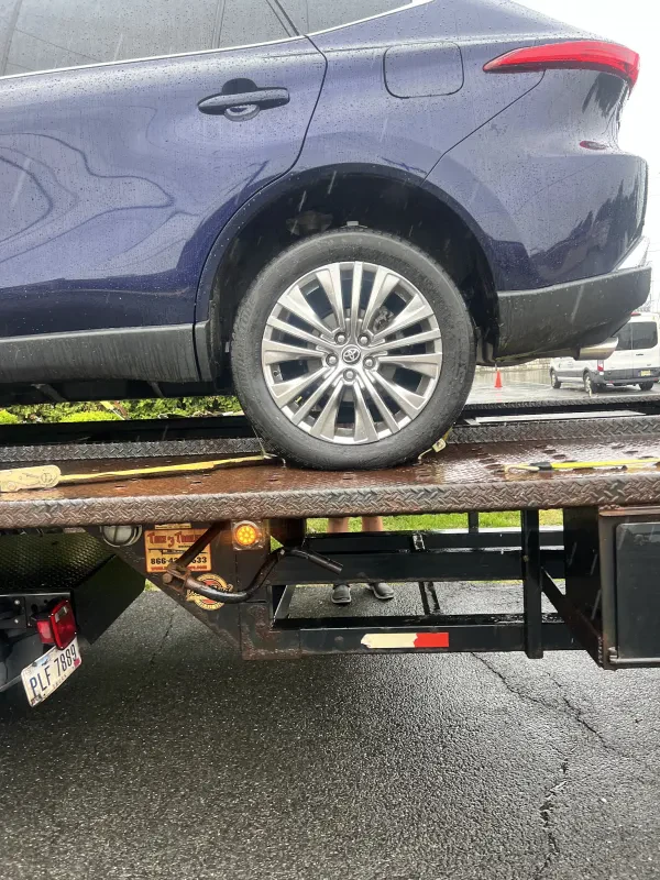 Ba Towing & Wrecker - photo 3
