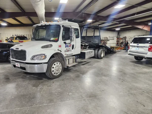 A & W Towing and Truck Repair - photo 4