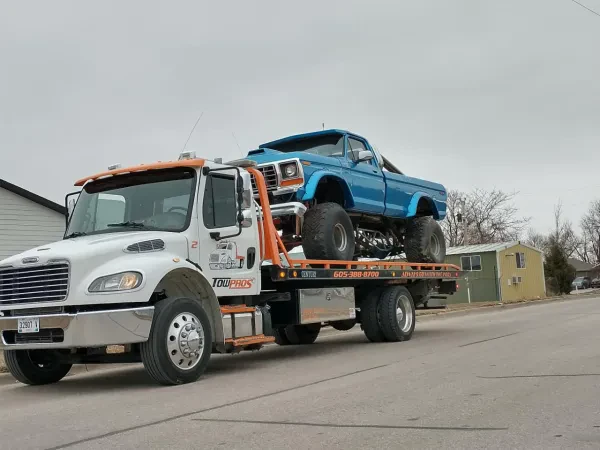 Tow Pros - photo 2