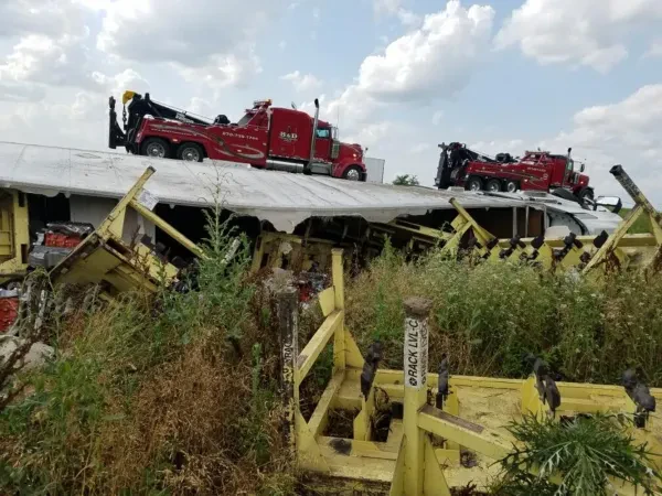 B & D Towing and Recovery - photo 3