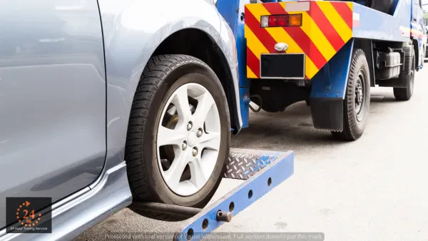 24 Hour Towing Service - photo 3