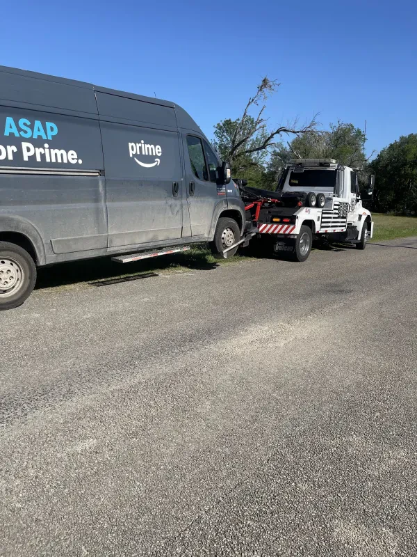 Snatch Recovery and Towing - photo 2