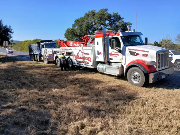 Mission Wrecker Service – Car Towing & Heavy Duty Recovery - photo 3