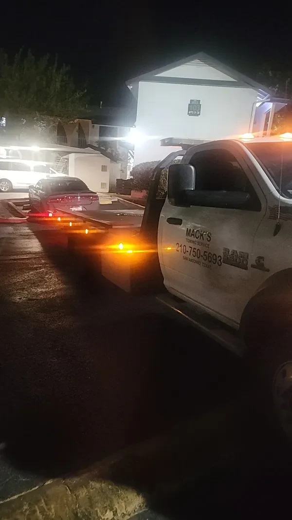 Ruiz towing service - photo 3