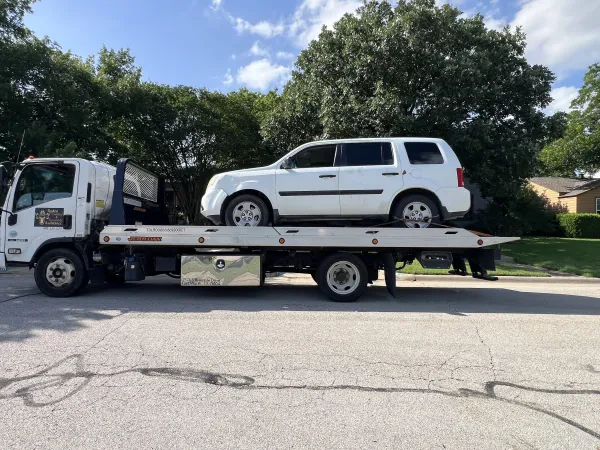 Rodeo Towing & Roadside (Arlington) - photo 2