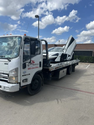A24/7 Towing and Roadside Assistance