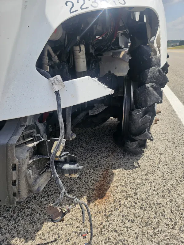 Southside Wrecker & Heavy Duty Semi Truck Towing - photo 2