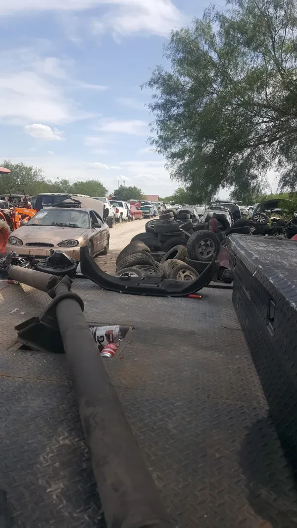Gomez Used Auto Parts - photo 2