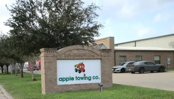 Apple Towing Co. (Edinburg) - photo 3