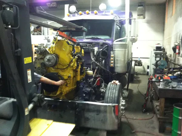 Suarez Truck Parts & Service LLC - photo 2