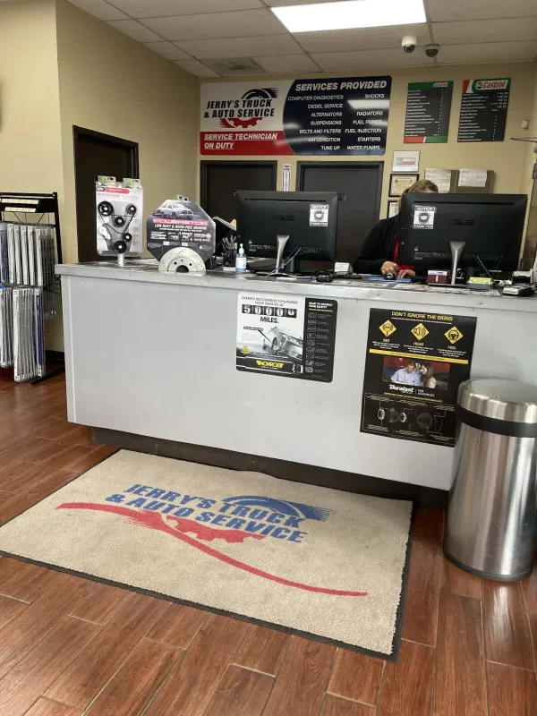 Jerry's Truck and Auto Service - photo 4
