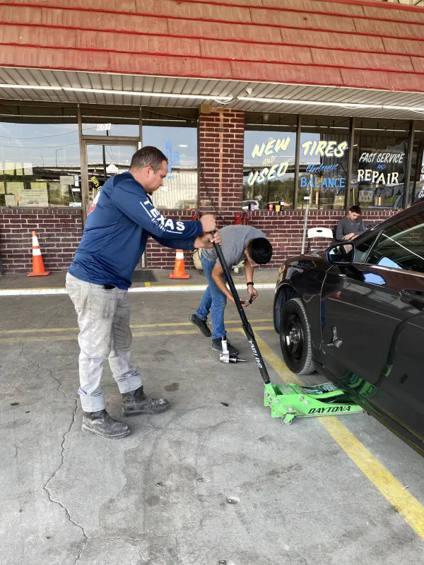 Bill's Discount Tire Services - photo 3