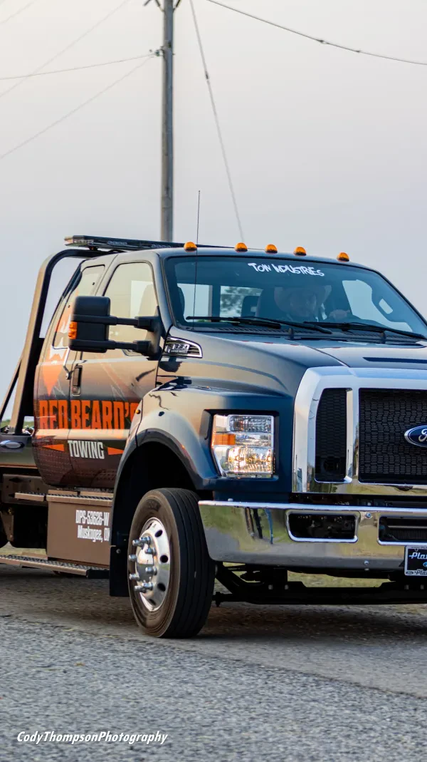 Red Beards Towing - photo 4