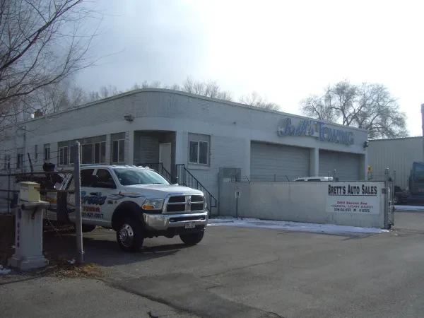 Brett's Towing & Roadside - photo 3