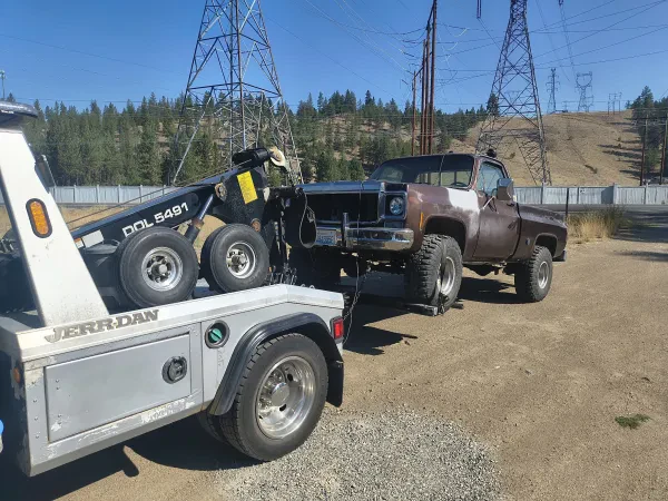 Juniors Off Road Recovery and Towing Automotive Repair - photo 2