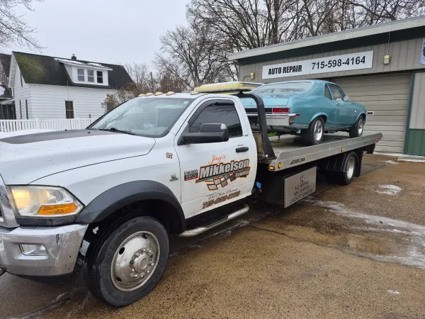 Mikkelson Towing & Recovery - photo 3