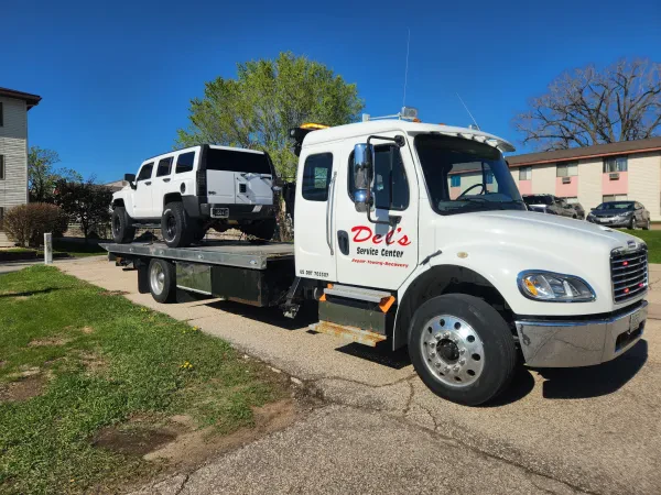 Del's Service Center, Towing and Repair Service. Light and Heavy-duty Services including RV'S. - photo 4