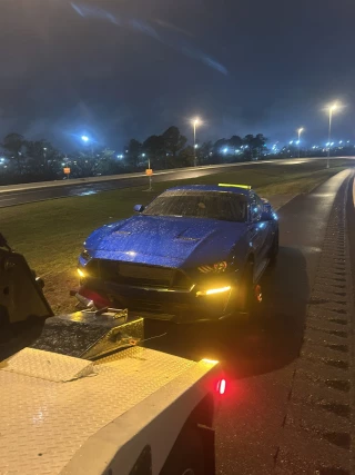 DK AUTO AND TOWING LLC