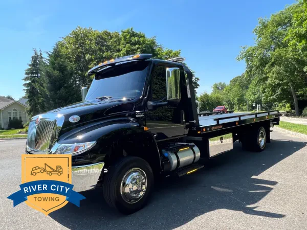 River City Towing - photo 2