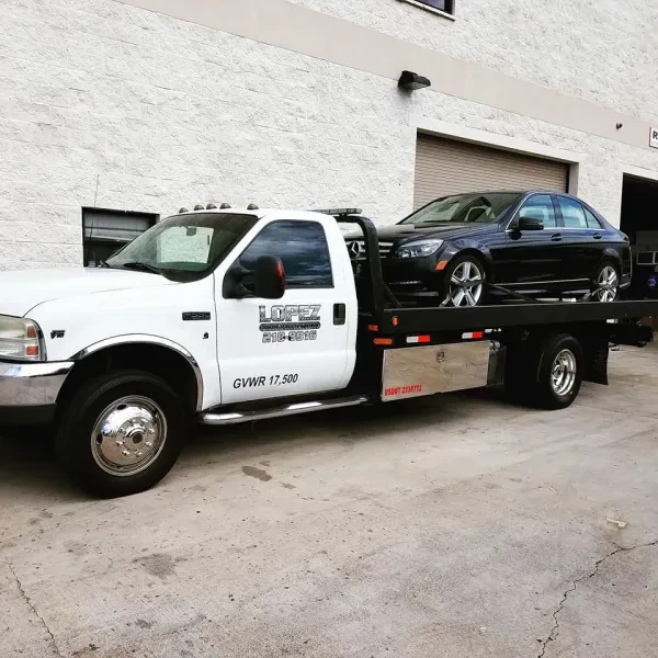Lopez Towing - photo 3