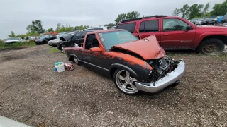Herrera's Towing