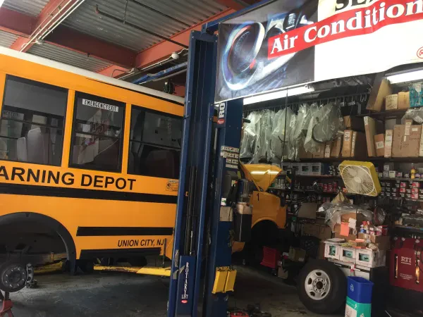 Alfredo's Tire & Auto Repair - photo 4