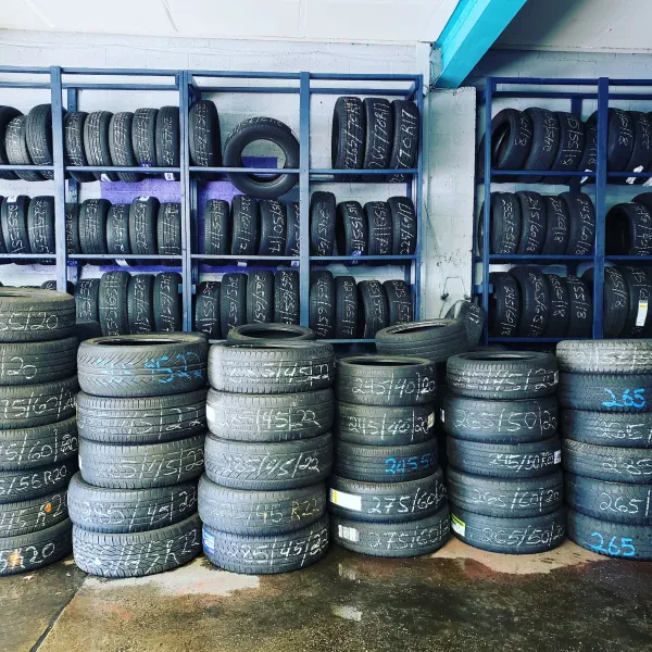 Mr and Mrs Bubbles Tires - photo 2