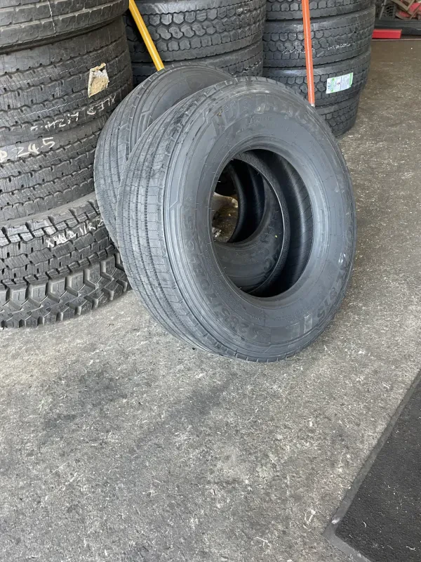 TONNELLE TRUCK TIRE SERVICE - photo 2