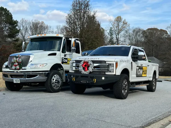 TowHub Road Service and Towing - photo 4